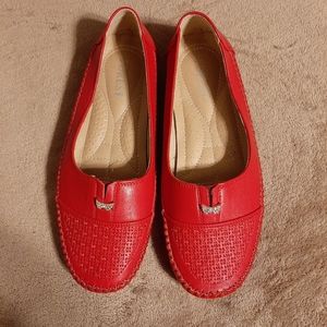 Forest red loafers